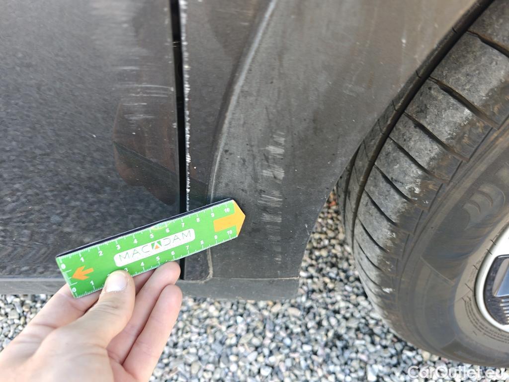  KIA  Niro KIA  / 2019 / 5P / crossover 1.6 GDi HEV 104kW (141CV) Drive #26