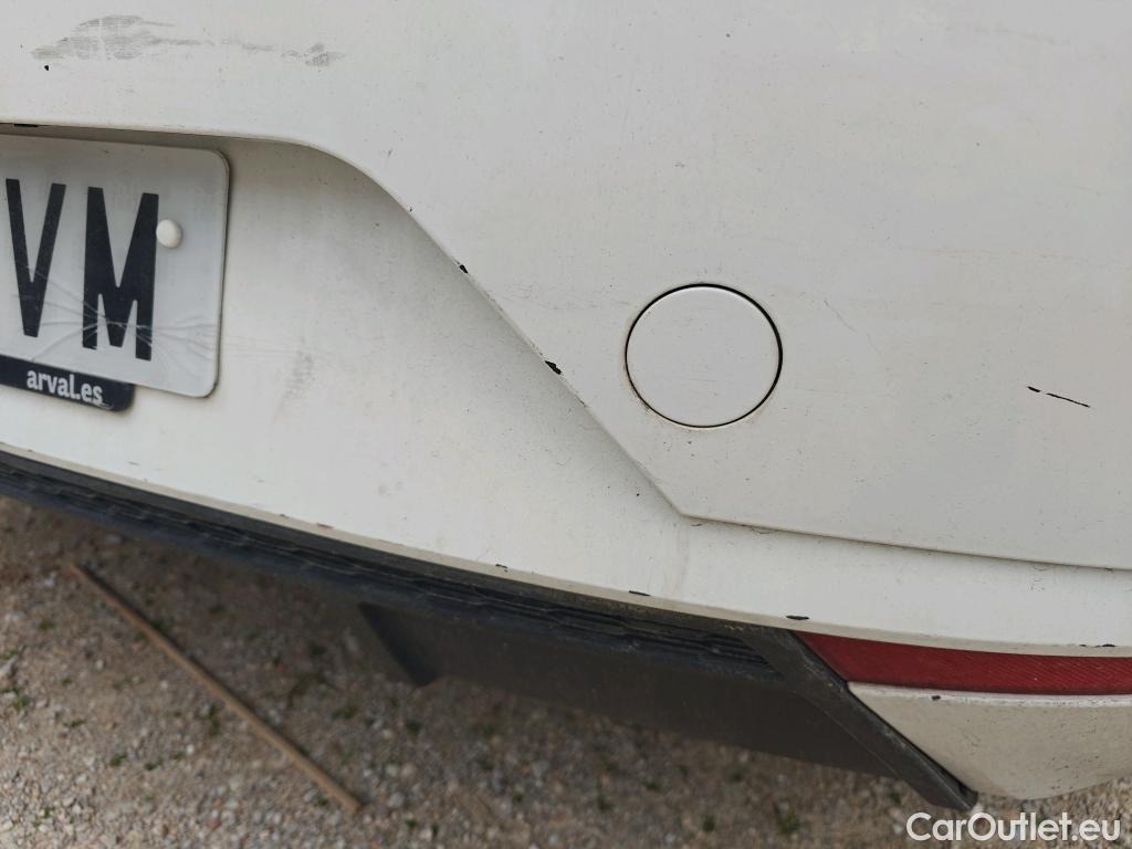  Seat  Ibiza SEAT  / 2017 / 5P / berlina con portón 1.0 TSI 81kW (110CV) Style Go2 #10