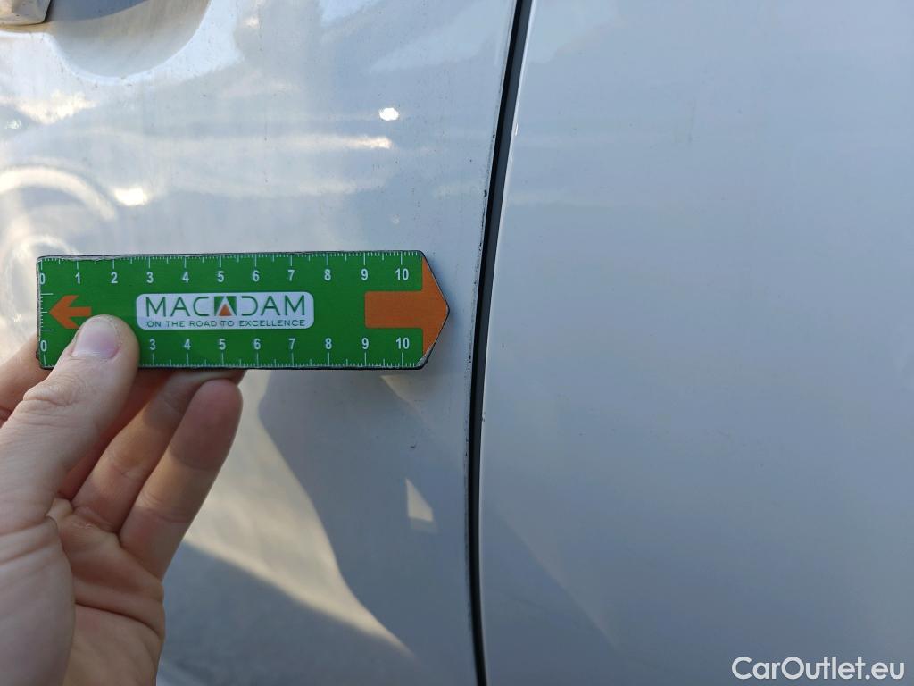  Toyota  Corolla TOYOTA  / 2019 / 5P / familiar 1.8 125H ACTIVE TECH E-CVT TOU SPORT #19