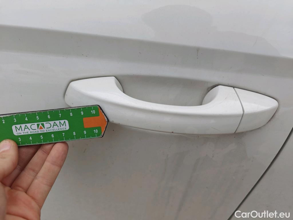  Seat  Ibiza SEAT  / 2017 / 5P / berlina con portón 1.0 TSI 81kW (110CV) Style Go2 #48