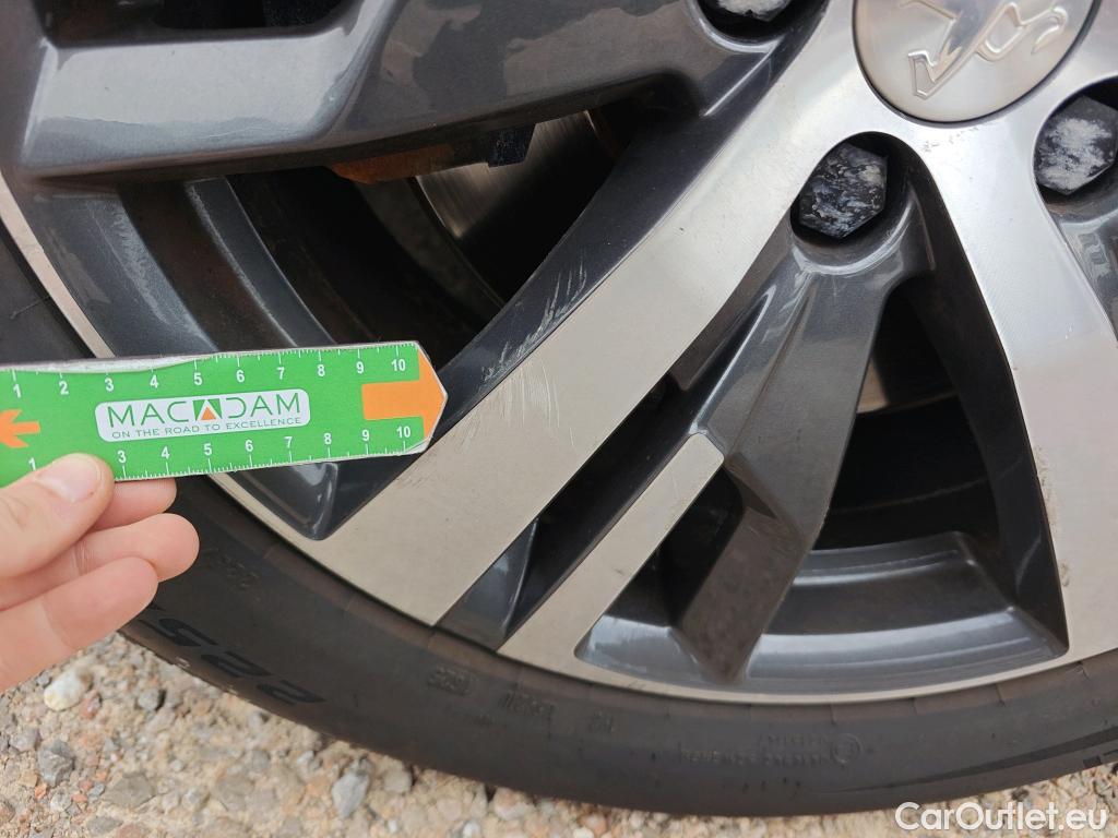  Peugeot  3008 PEUGEOT  Hybrid / 2020 / 5P / todoterreno 225 e-EAT8 Allure #13