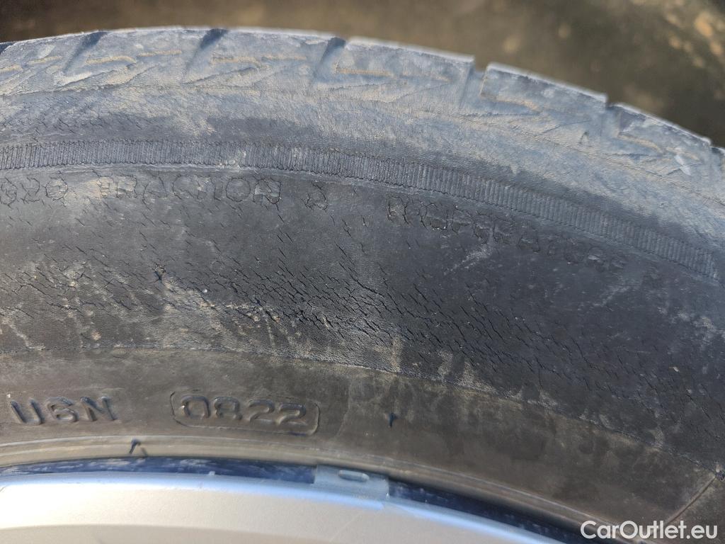  Renault  Captur RENAULT  / 2020 / 5P / todoterreno Intens TCe 90 #7