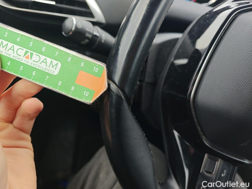  Peugeot  3008 PEUGEOT  Hybrid / 2020 / 5P / todoterreno 225 e-EAT8 Allure #42