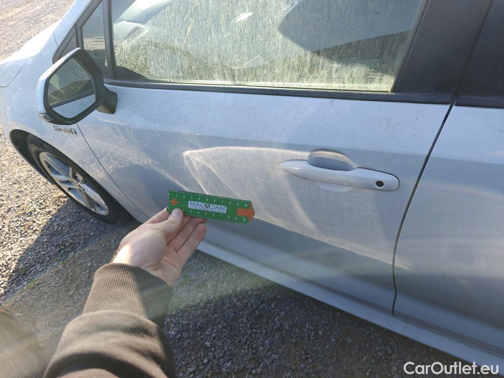  Toyota  Corolla TOYOTA  / 2019 / 5P / familiar 1.8 125H ACTIVE TECH E-CVT TOU SPORT #17