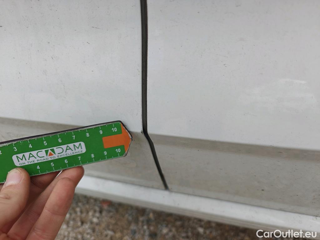  Seat  Ibiza SEAT  / 2017 / 5P / berlina con portón 1.0 TSI 81kW (110CV) Style Go2 #25