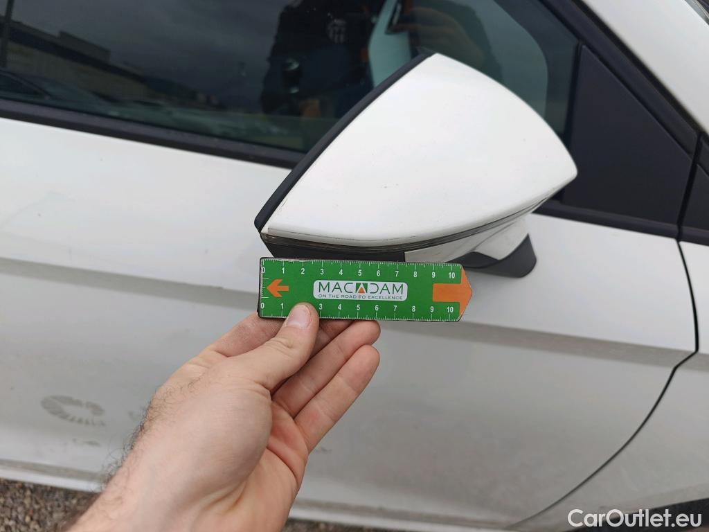  Seat  Ibiza SEAT  / 2017 / 5P / berlina con portón 1.0 TSI 81kW (110CV) Style Go2 #49