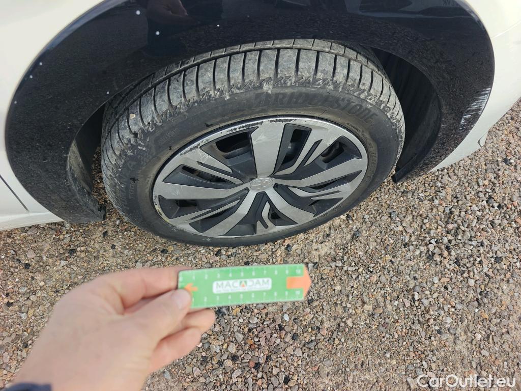  Peugeot  208 PEUGEOT e- / 2019 / 5P / berlina con portón Eléctrico Active #23