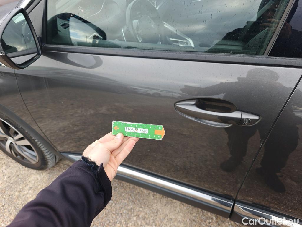  Peugeot  3008 PEUGEOT  Hybrid / 2020 / 5P / todoterreno 225 e-EAT8 Allure #28