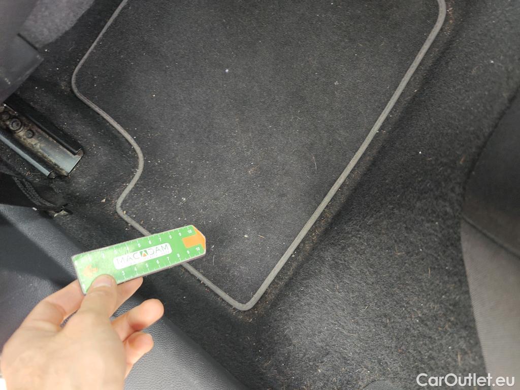  Seat  Ibiza SEAT  / 2017 / 5P / berlina con portón 1.0 TSI 81kW (110CV) Style Go2 #16