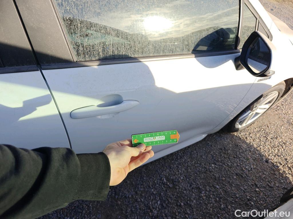  Toyota  Corolla TOYOTA  / 2019 / 5P / familiar 1.8 125H ACTIVE TECH E-CVT TOU SPORT #9