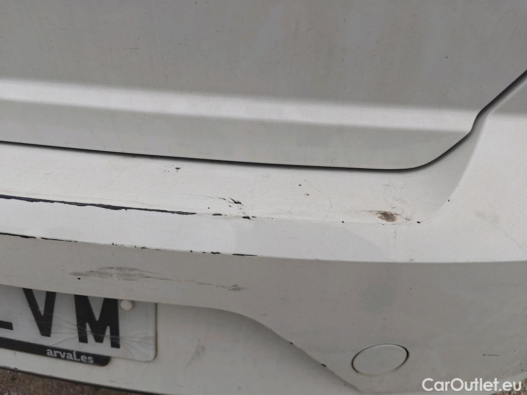  Seat  Ibiza SEAT  / 2017 / 5P / berlina con portón 1.0 TSI 81kW (110CV) Style Go2 #9