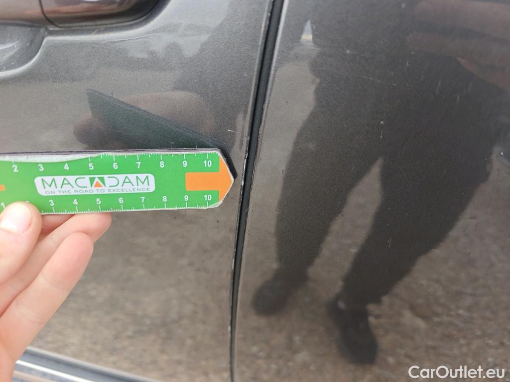  Peugeot  3008 PEUGEOT  Hybrid / 2020 / 5P / todoterreno 225 e-EAT8 Allure #29