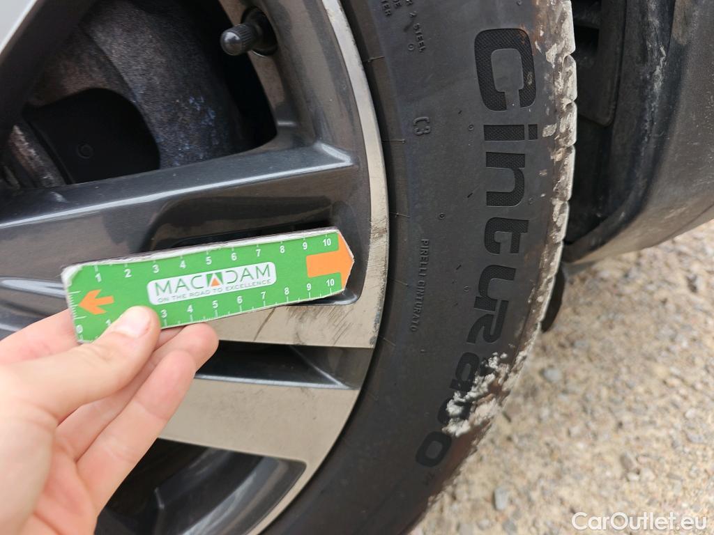  Peugeot  3008 PEUGEOT  Hybrid / 2020 / 5P / todoterreno 225 e-EAT8 Allure #10