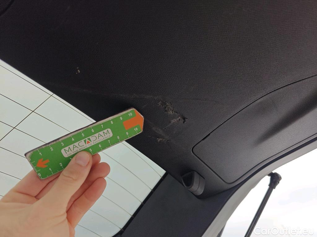  Peugeot  3008 PEUGEOT  Hybrid / 2020 / 5P / todoterreno 225 e-EAT8 Allure #39