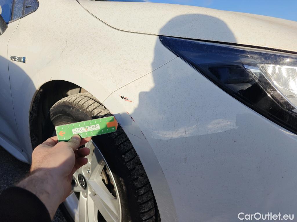  Toyota  Corolla TOYOTA  / 2019 / 5P / familiar 1.8 125H ACTIVE TECH E-CVT TOU SPORT #35