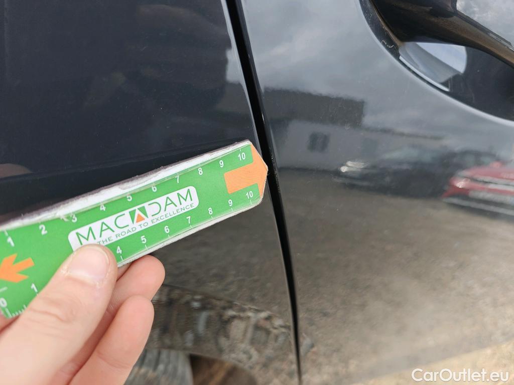  Volkswagen  Golf  VOLKSWAGEN / 2020 / 5P / berlina con portón Life 2.0 TDI 85kW (115CV) #33