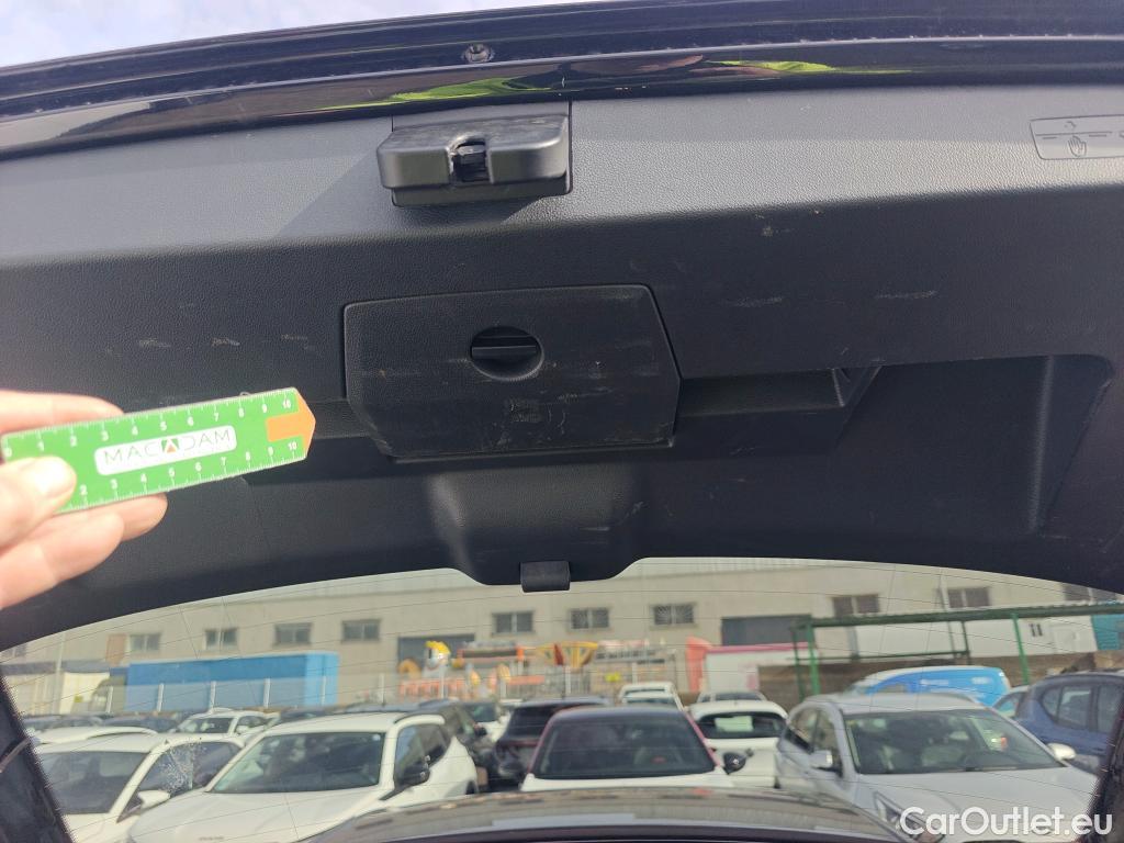  Volkswagen  Polo VOLKSWAGEN  / 2017 / 5P / berlina con portón United 1.0 TSI 70kW (95CV)(SP) #27