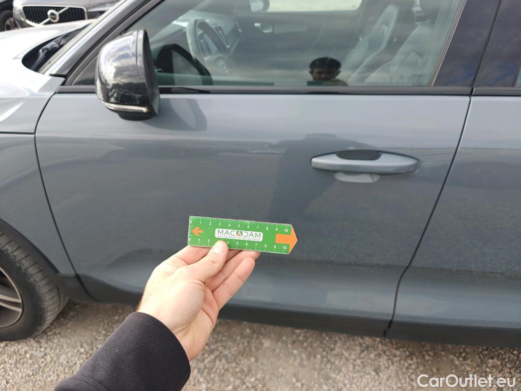  Volvo  XC 40 VOLVO XC40 / 2017 / 5P / todoterreno 2.0 D4 AWD R-Design Auto #40