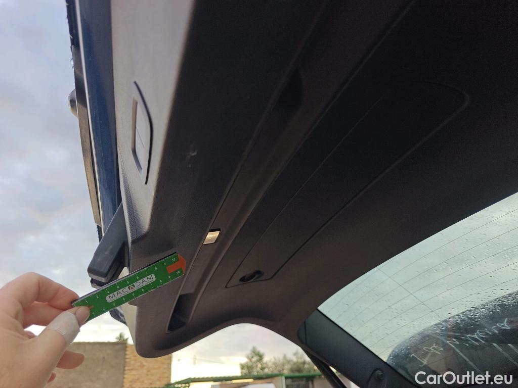  Volvo  XC 40 VOLVO XC40 / 2017 / 5P / todoterreno 1.5 T3 R-Design Auto #8