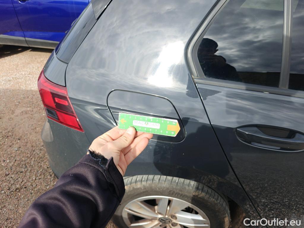  Volkswagen  Golf  VOLKSWAGEN / 2020 / 5P / berlina con portón Life 2.0 TDI 85kW (115CV) #8