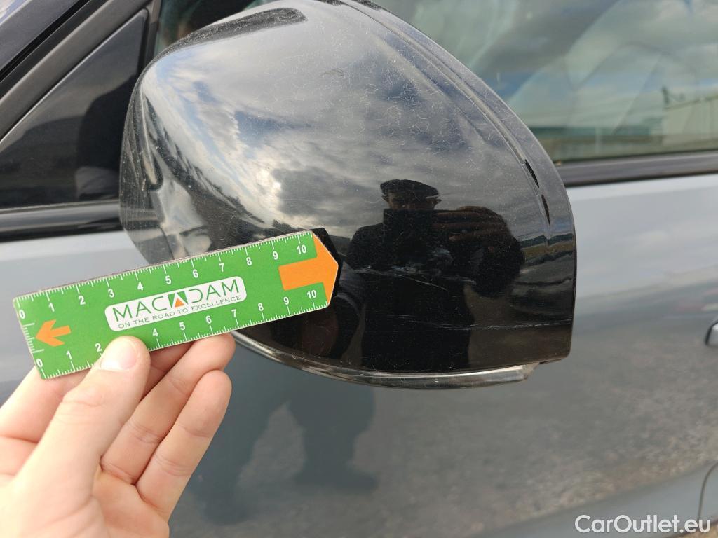  Volvo  XC 40 VOLVO XC40 / 2017 / 5P / todoterreno 2.0 D4 AWD R-Design Auto #27