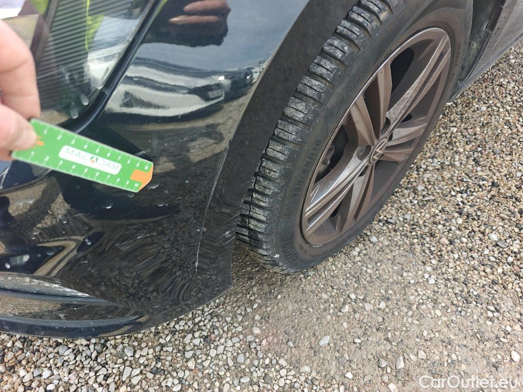  Volkswagen  Polo VOLKSWAGEN  / 2017 / 5P / berlina con portón United 1.0 TSI 70kW (95CV)(SP) #34