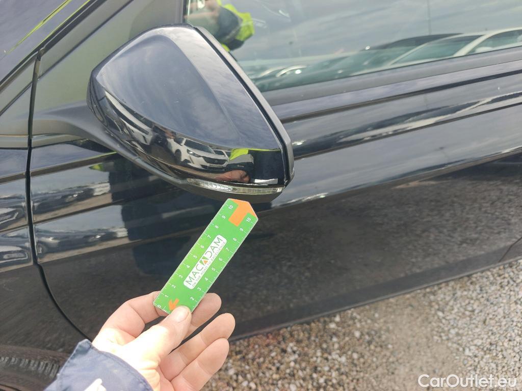  Volkswagen  Polo VOLKSWAGEN  / 2017 / 5P / berlina con portón United 1.0 TSI 70kW (95CV)(SP) #42