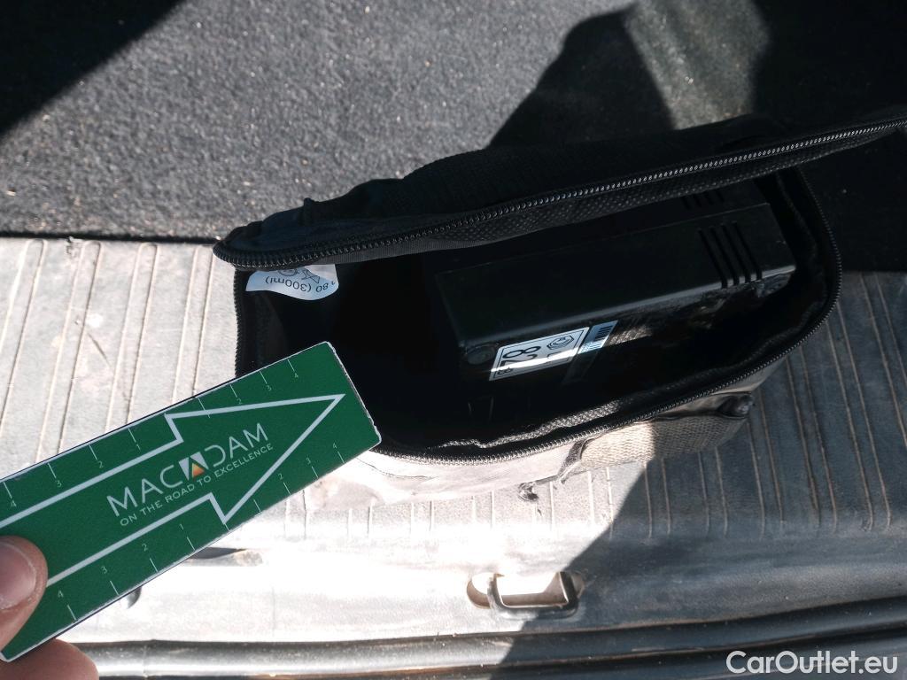  Citroen  Berlingo CITROEN  / 2018 / 4P / monovolumen compacto Talla M BlueHDi 100 S&S LIVE PACK #13