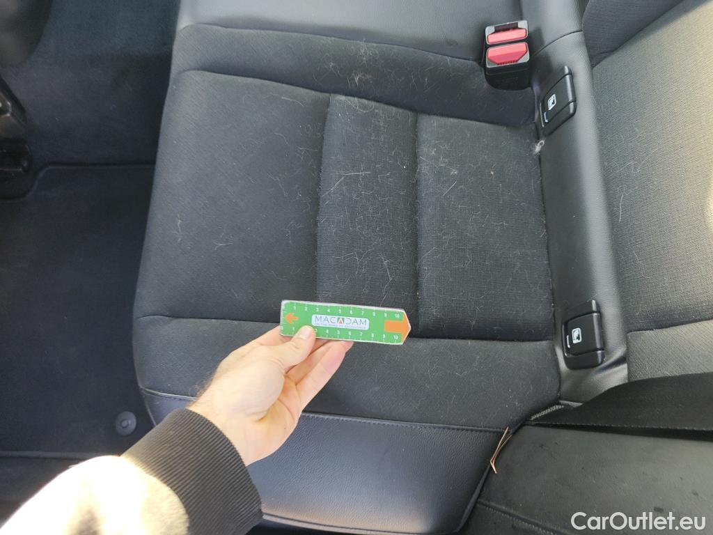  Volvo  V60 VOLVO  / 2018 / 5P / familiar 2.0 D3 Business Plus Auto (AC) #16