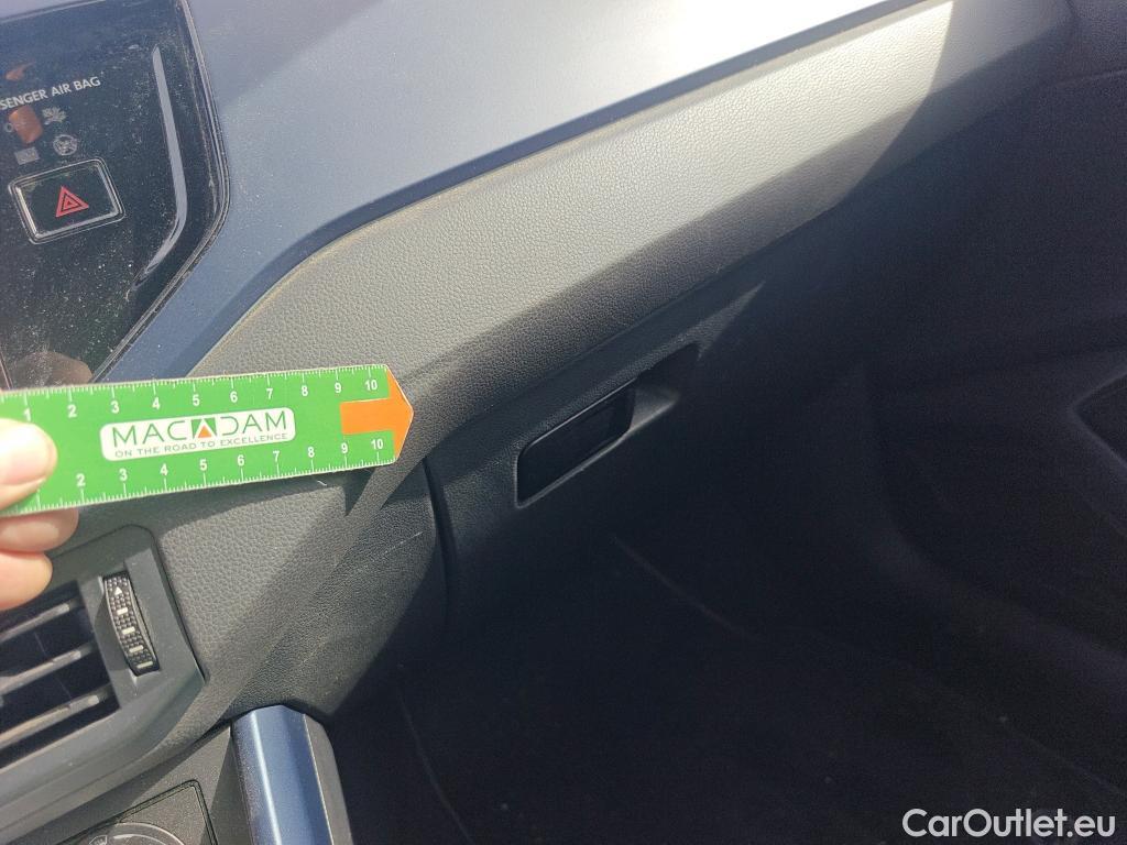  Volkswagen  Polo VOLKSWAGEN  / 2017 / 5P / berlina con portón United 1.0 TSI 70kW (95CV)(SP) #25