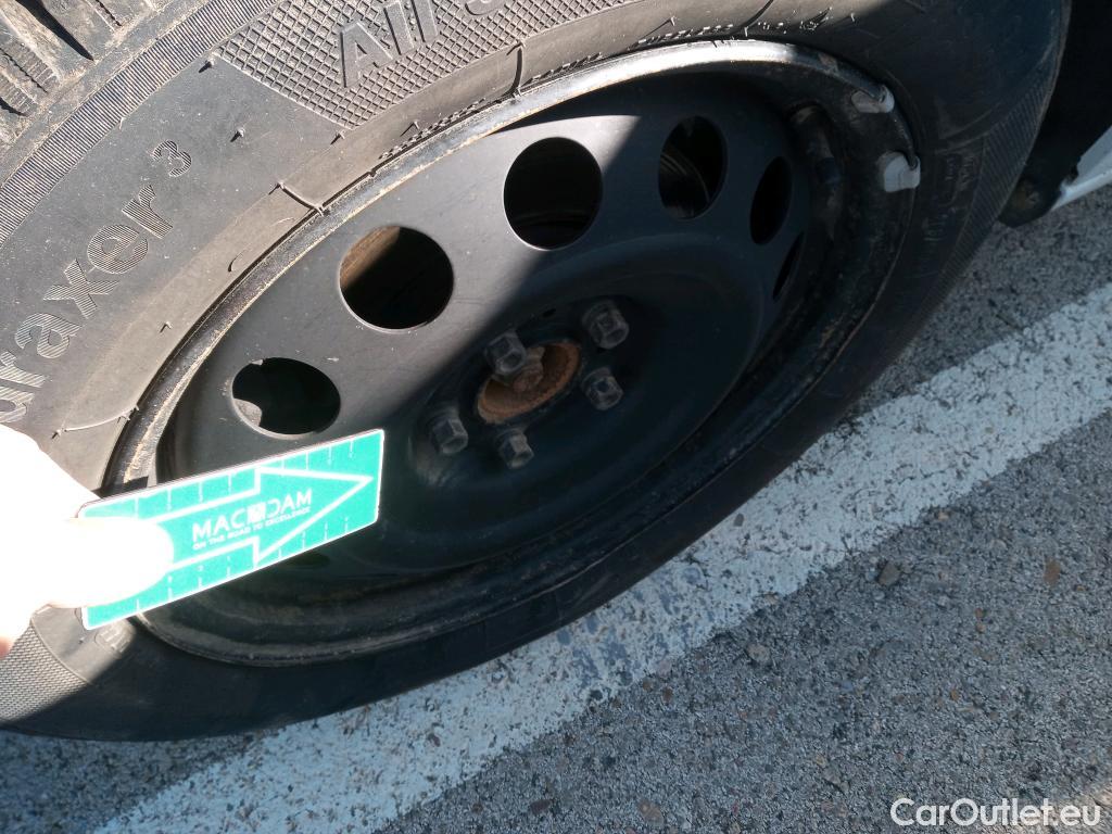  Citroen  Berlingo CITROEN  / 2018 / 4P / monovolumen compacto Talla M BlueHDi 100 S&S LIVE PACK #27