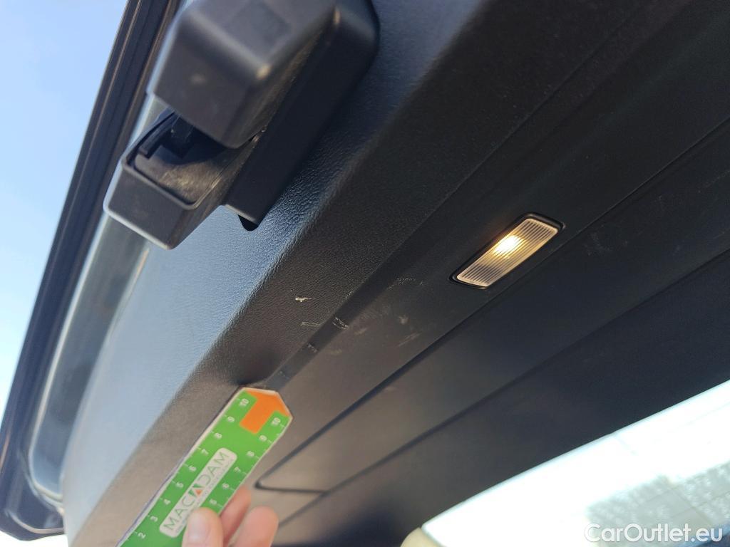  Volvo  V60 VOLVO  / 2018 / 5P / familiar 2.0 D3 Business Plus Auto (AC) #27