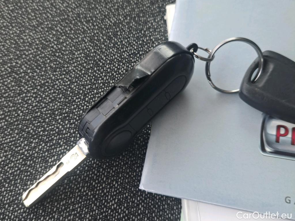  Fiat  Ducato FIAT  / 2014 / 4P / furgón 35 2.3 Multijet Furgón Largo Super Alto #22