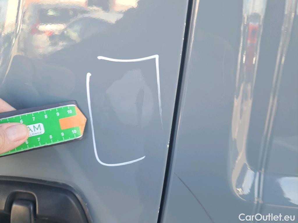  Fiat  Ducato FIAT  / 2014 / 4P / furgón 35 2.3 Multijet Furgón Largo Super Alto #55