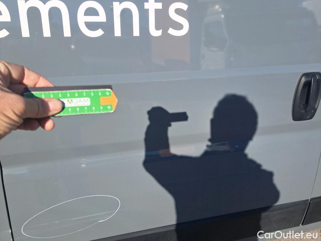  Fiat  Ducato FIAT  / 2014 / 4P / furgón 35 2.3 Multijet Furgón Largo Super Alto #52