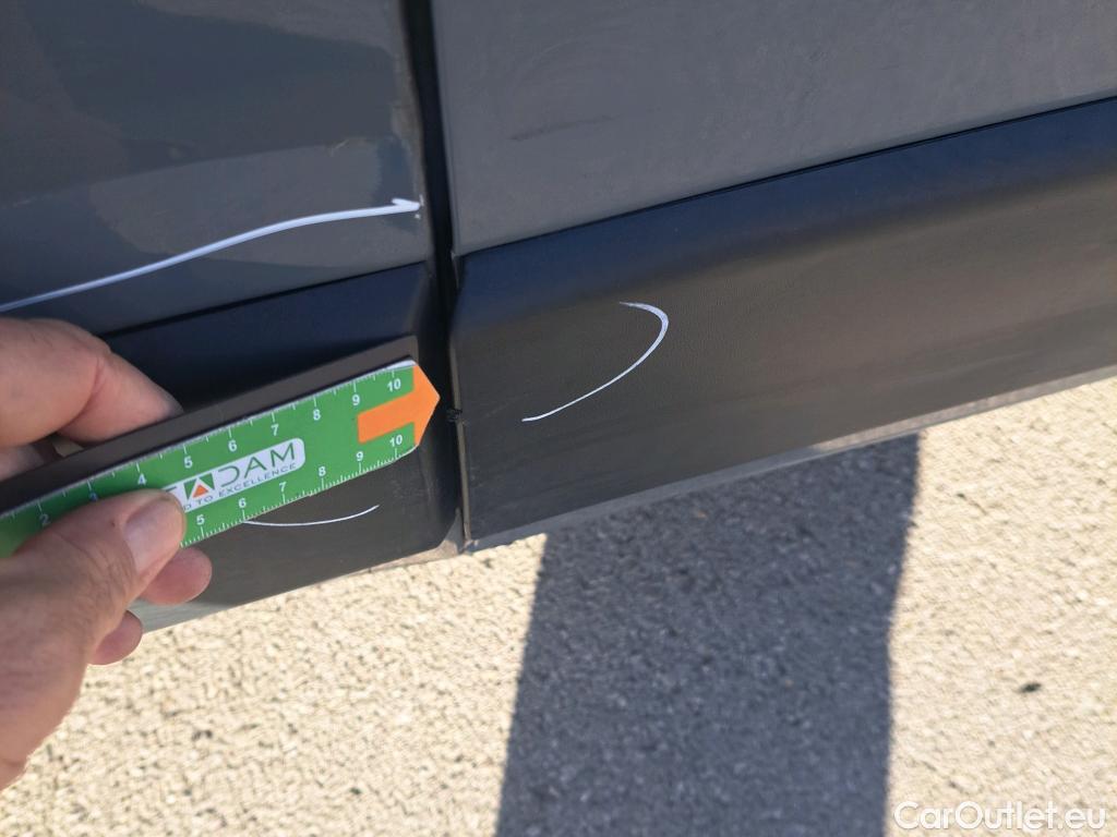  Fiat  Ducato FIAT  / 2014 / 4P / furgón 35 2.3 Multijet Furgón Largo Super Alto #89