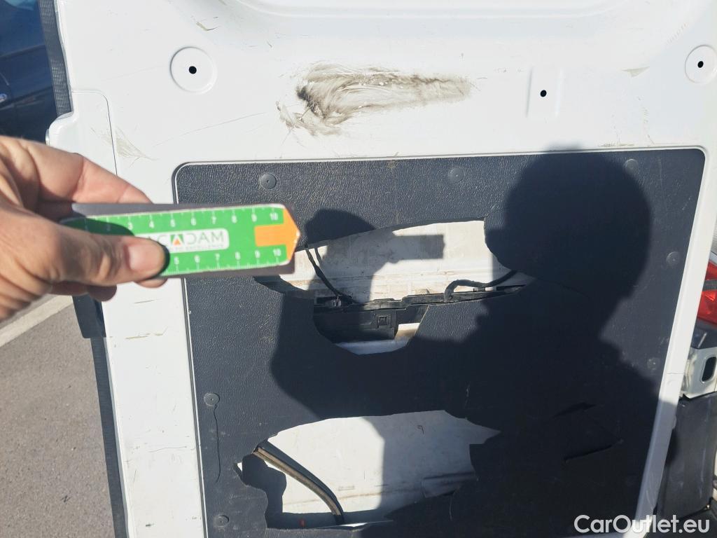  Fiat  Ducato FIAT  / 2014 / 4P / furgón 35 2.3 Multijet Furgón Largo Super Alto #63