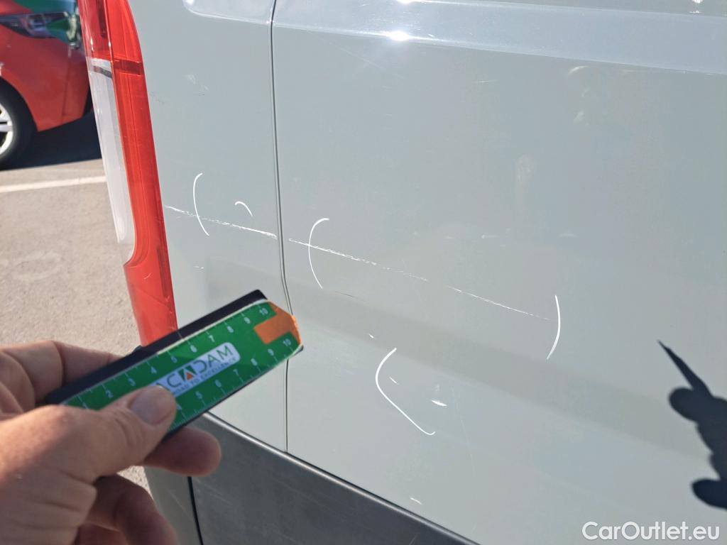  Fiat  Ducato FIAT  / 2014 / 4P / furgón 35 2.3 Multijet Furgón Largo Super Alto #13