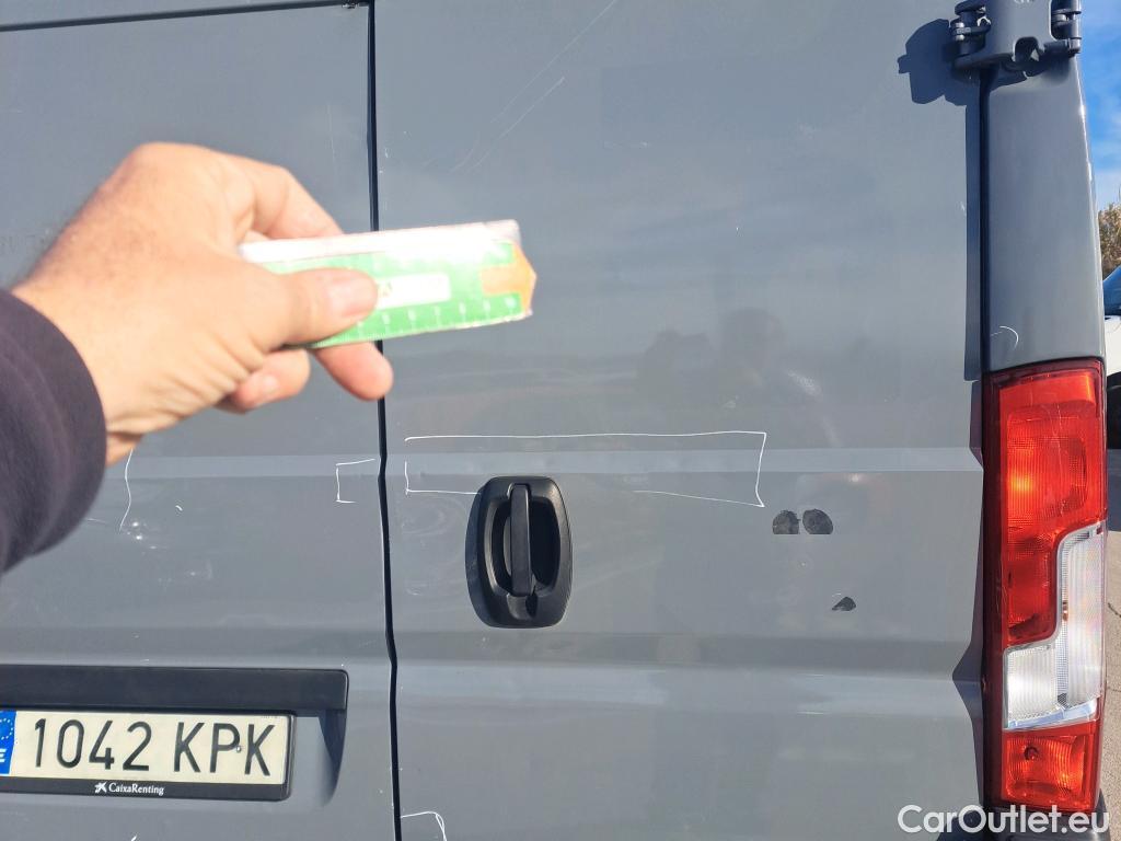  Fiat  Ducato FIAT  / 2014 / 4P / furgón 35 2.3 Multijet Furgón Largo Super Alto #30