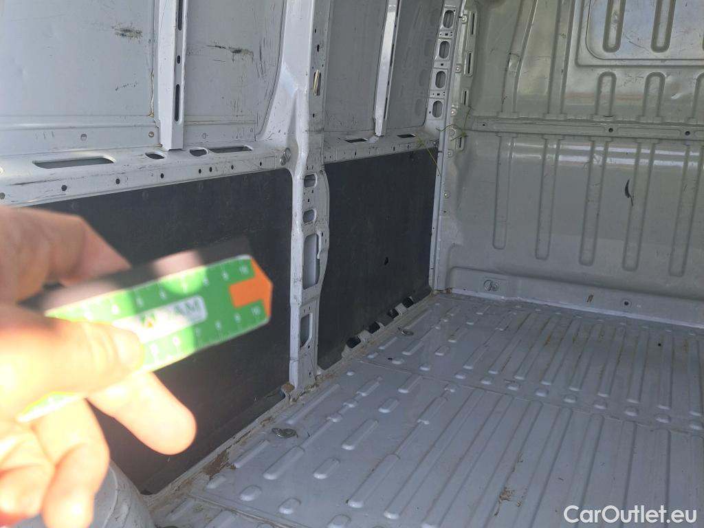  Fiat  Ducato FIAT  / 2014 / 4P / furgón 35 2.3 Multijet Furgón Largo Super Alto #36