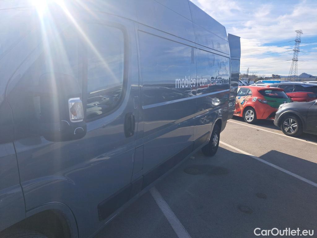  Fiat  Ducato FIAT  / 2014 / 4P / furgón 35 2.3 Multijet Furgón Largo Super Alto #43