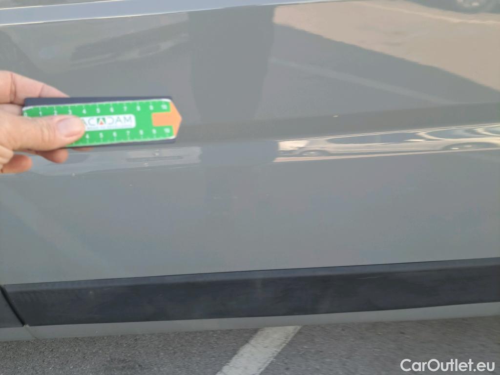  Fiat  Ducato FIAT  / 2014 / 4P / furgón 35 2.3 Multijet Furgón Largo Super Alto #86