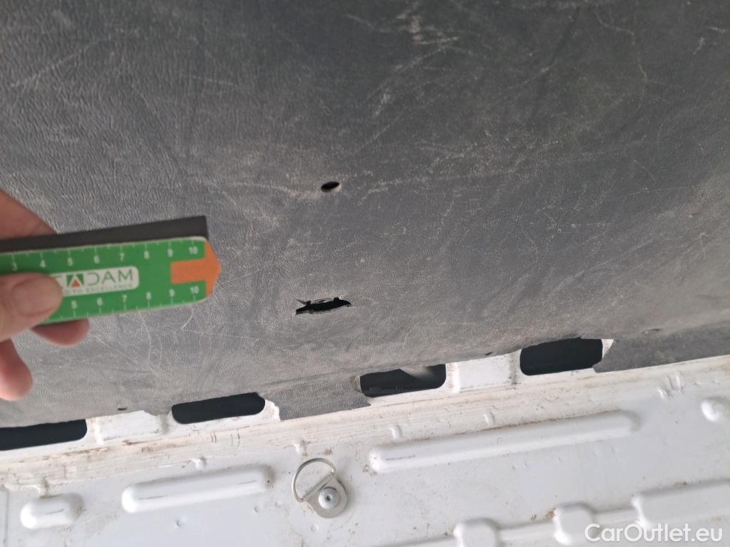  Fiat  Ducato FIAT  / 2014 / 4P / furgón 35 2.3 Multijet Furgón Largo Super Alto #37