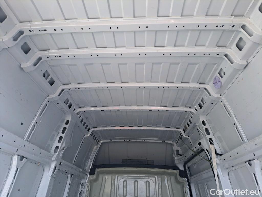  Fiat  Ducato FIAT  / 2014 / 4P / furgón 35 2.3 Multijet Furgón Largo Super Alto #20