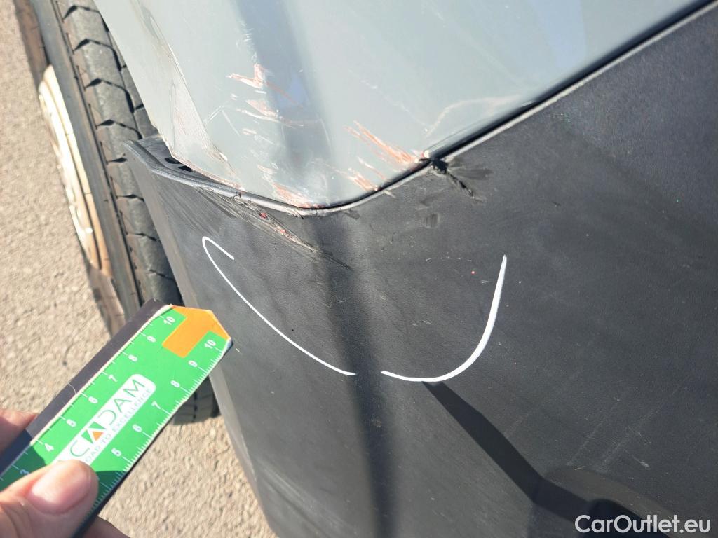  Fiat  Ducato FIAT  / 2014 / 4P / furgón 35 2.3 Multijet Furgón Largo Super Alto #79