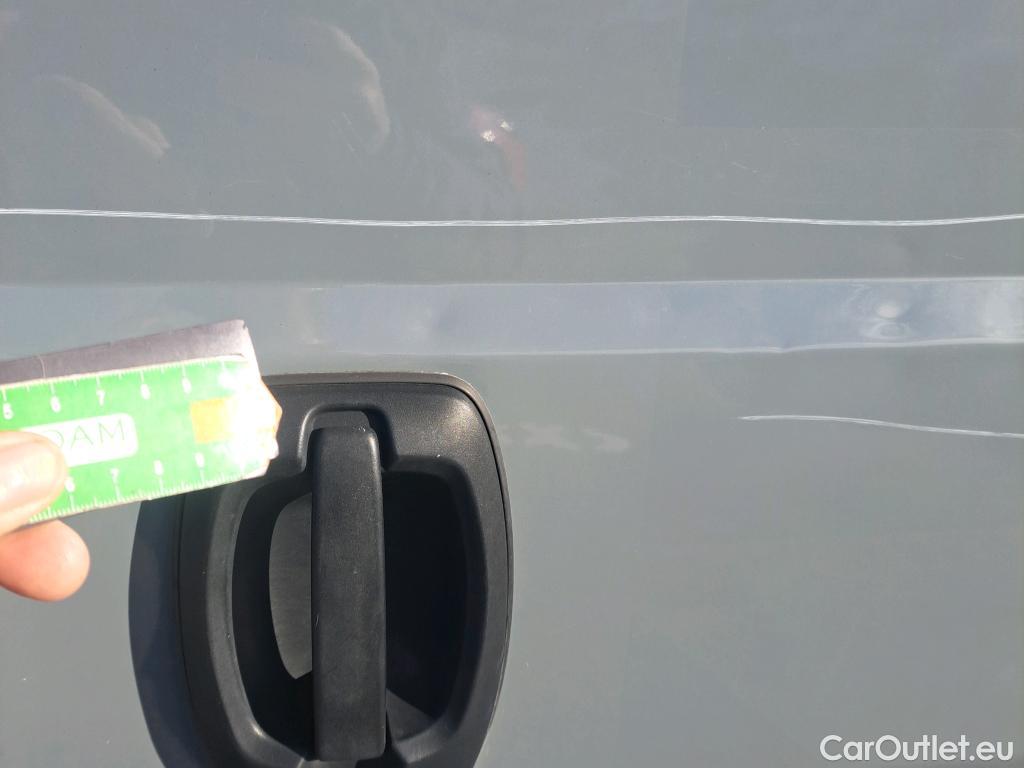  Fiat  Ducato FIAT  / 2014 / 4P / furgón 35 2.3 Multijet Furgón Largo Super Alto #31