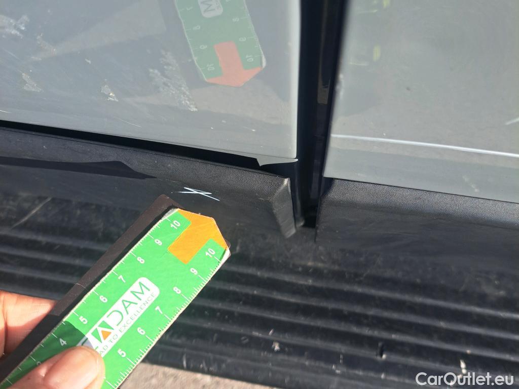  Fiat  Ducato FIAT  / 2014 / 4P / furgón 35 2.3 Multijet Furgón Largo Super Alto #93