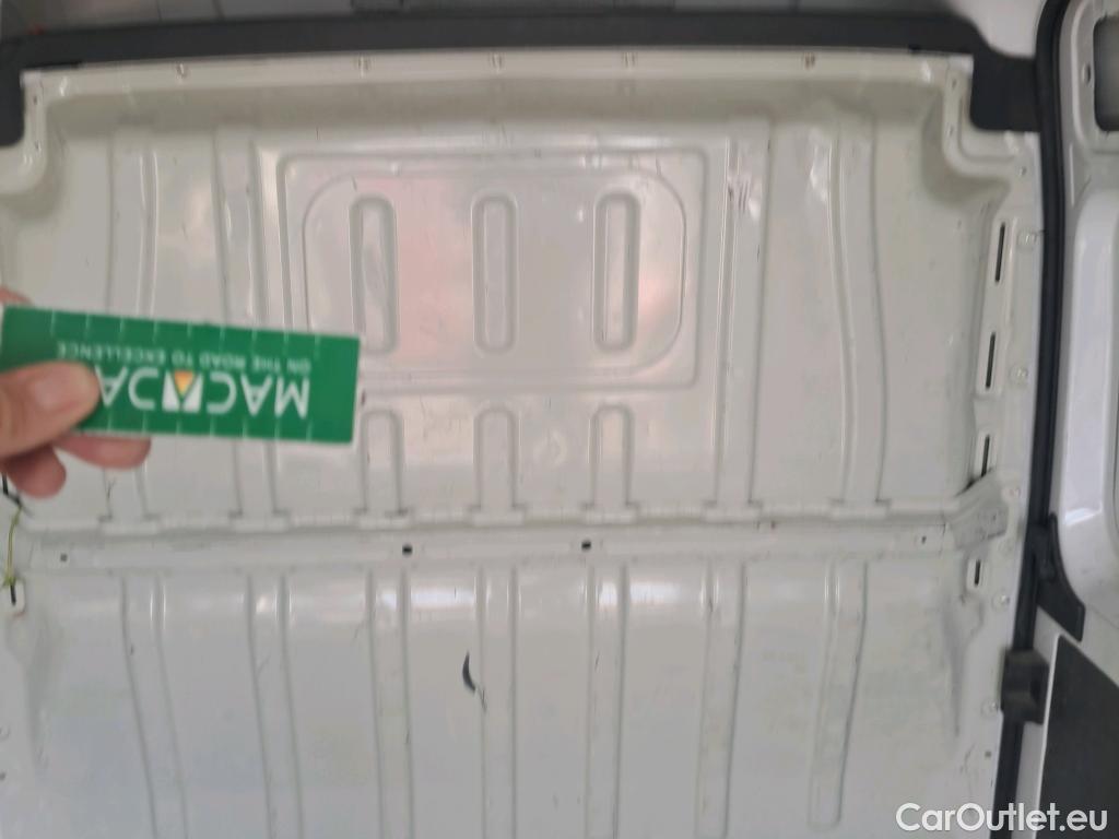  Fiat  Ducato FIAT  / 2014 / 4P / furgón 35 2.3 Multijet Furgón Largo Super Alto #65