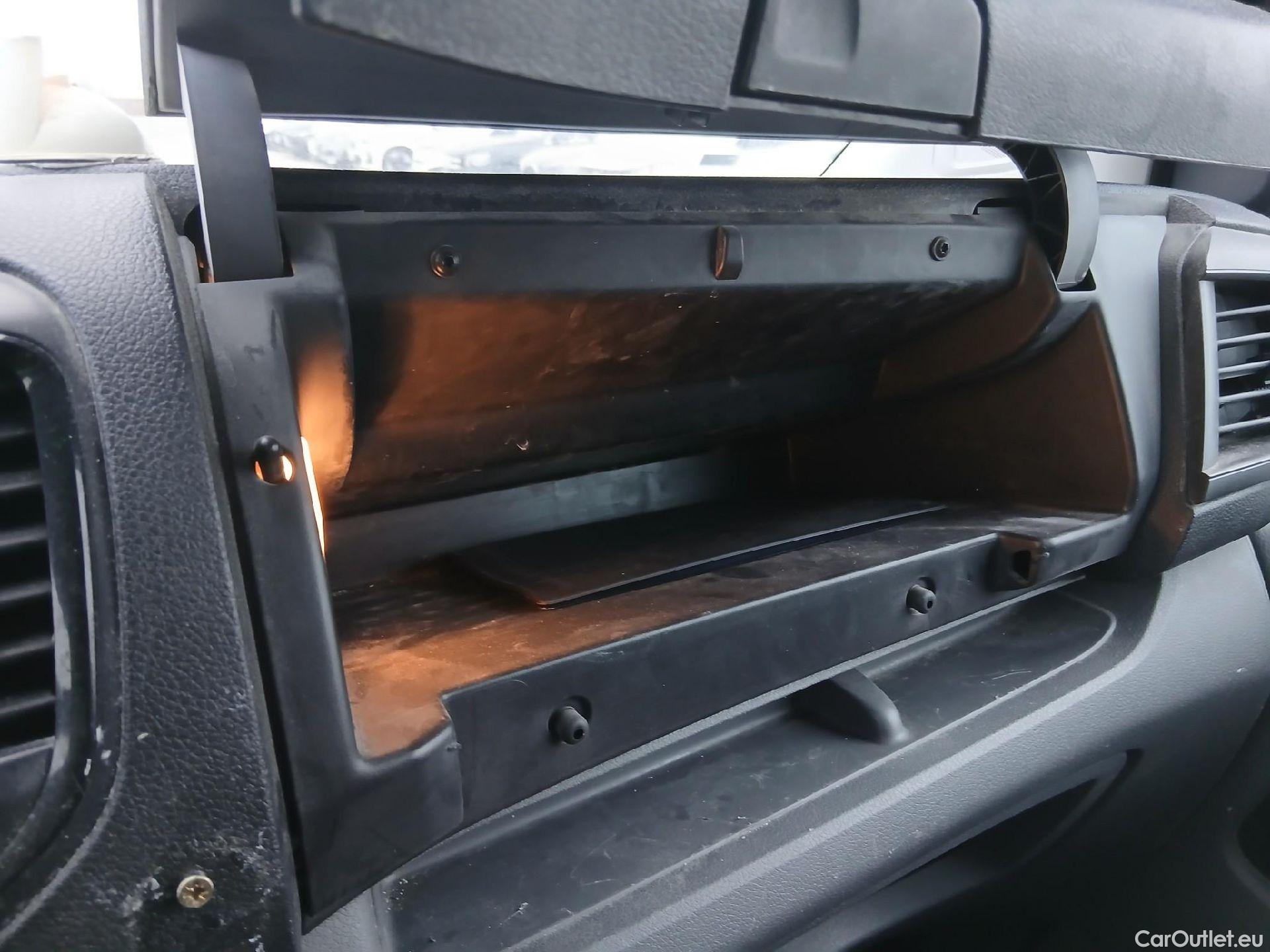  Opel  Vivaro OPEL  / 2019 / 4P / furgón Campaña F2ML 1.5 Diésel 74kW(100CV)M Std Exp #1