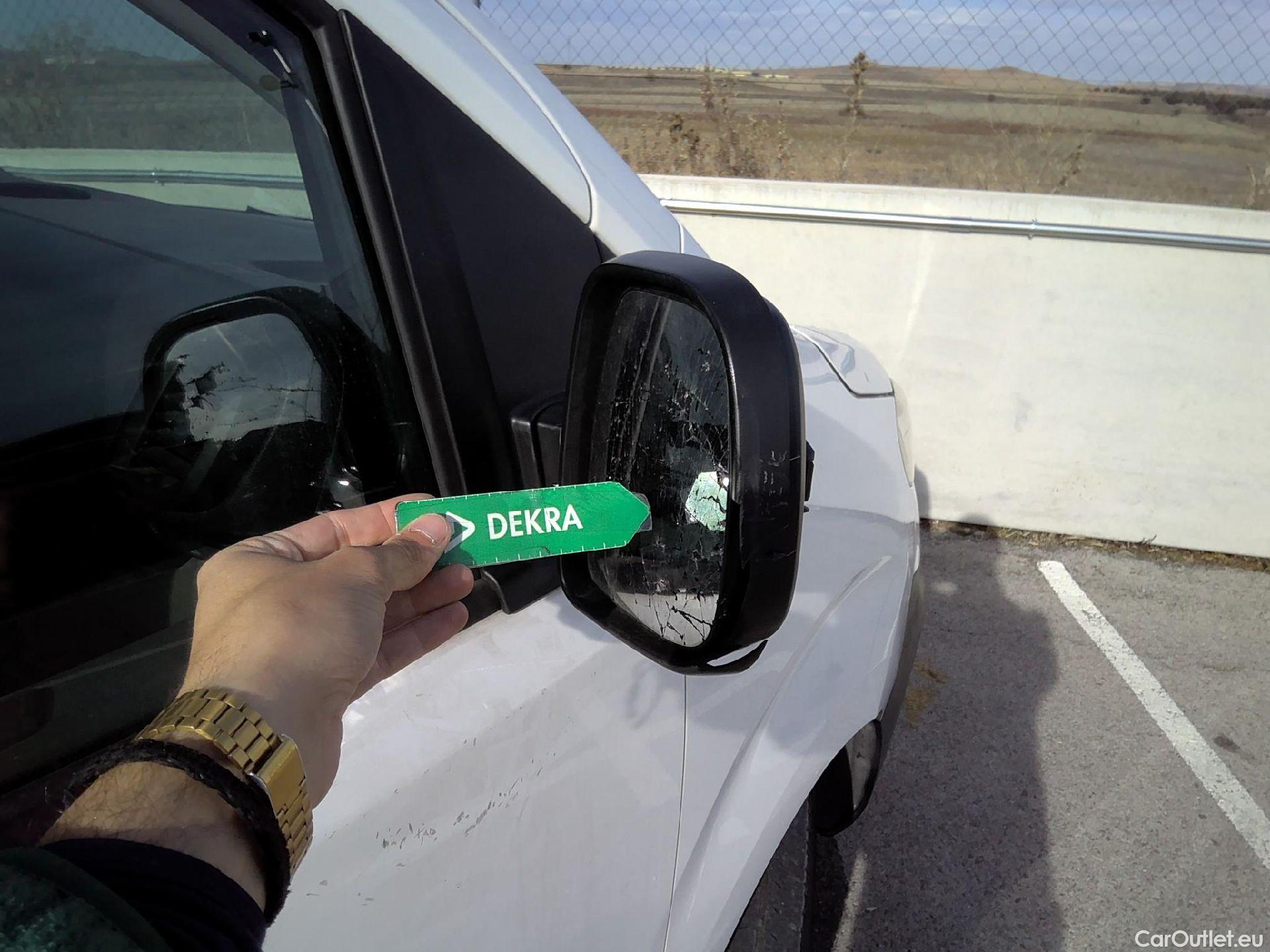  Opel  Vivaro OPEL  / 2019 / 4P / furgón 2.0 Diésel 88kW (120CV) M Inc. Express #56